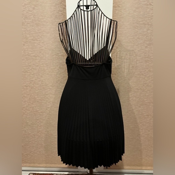 Vintage Y2K Le Chateau Pleated little black dress - Picture 2 of 7